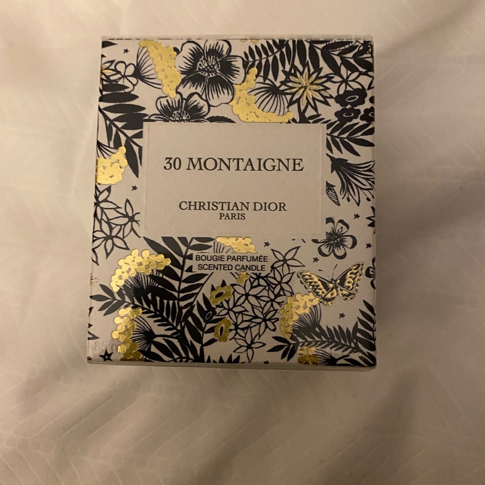 Dior mini 30 Montaigne candle with free gift